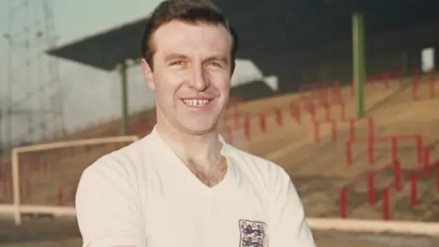 	Jimmy Armfield 	